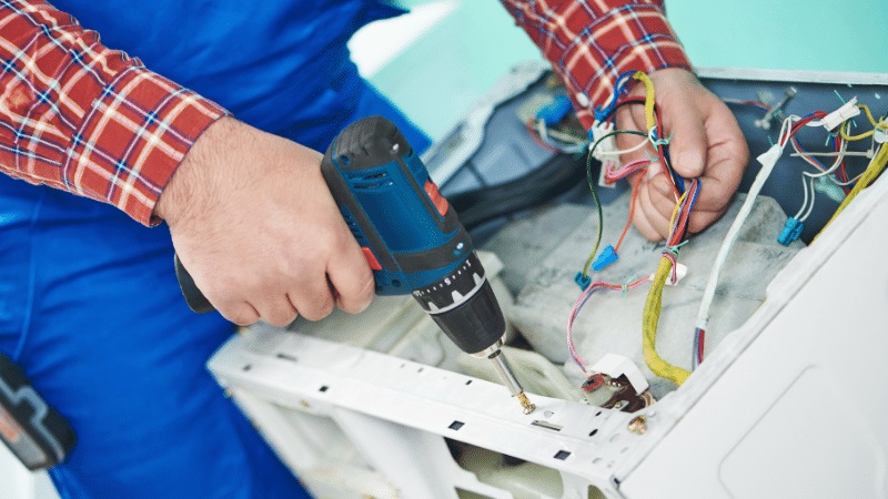 Bayrampaşa Axen Axen çamaşır makinesi kart tamiri – Su almama arızası orijinal parça ile giderildi. - Teknik servis örneği